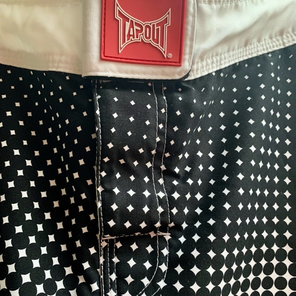 TapOut Board Shorts - Picture 5 of 10